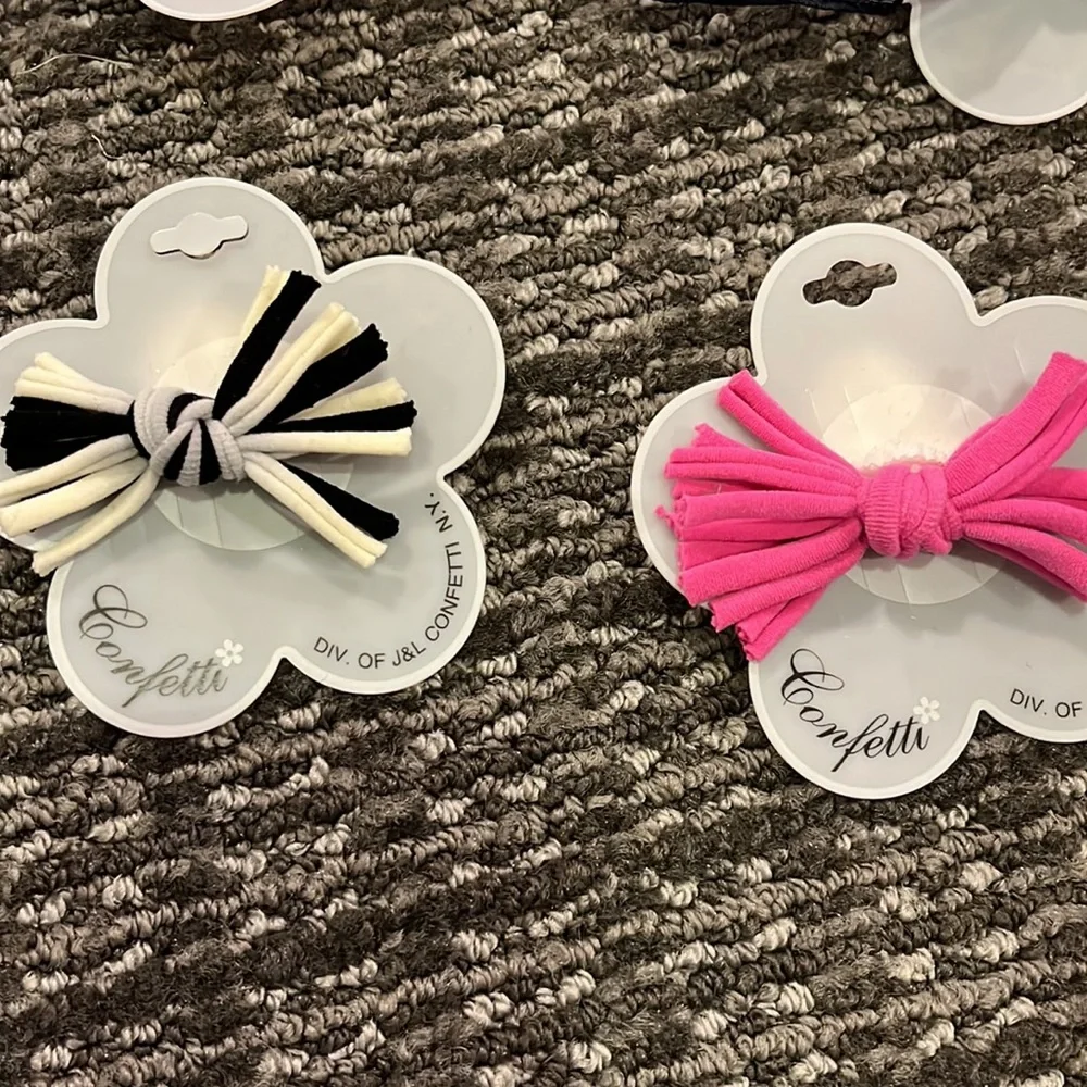 Assortment of pony tail holders